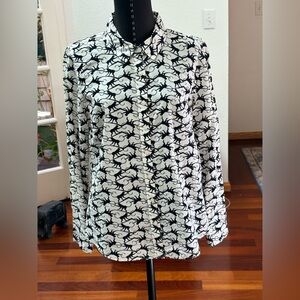 CROWN AND IVY WOMEN SIZE SMALL MONKEY BUTTON DOWN SHIRT TOP BLOUSE EUC